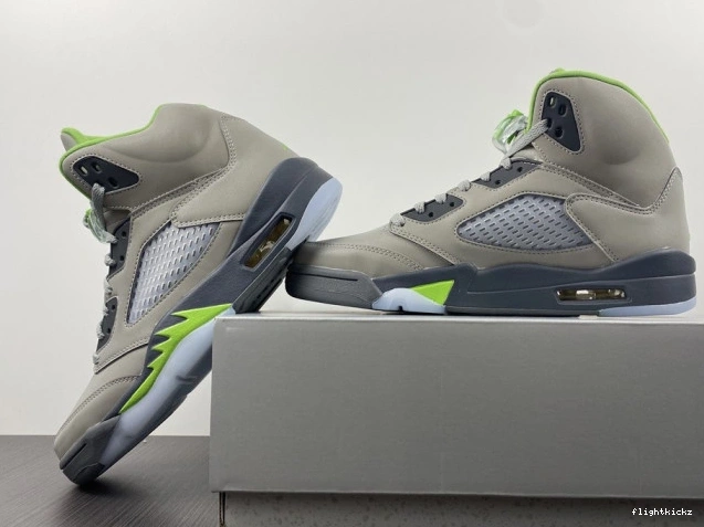 Retro (2022) Jordan DM9014-003 Bean Green 5 1015